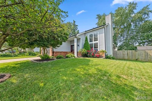 1209 Crooked Creek Dr, Saint Charles, MO, 63304-2406 | Card Image