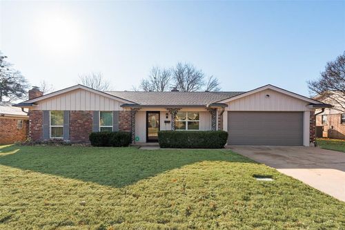 5020 Saint Lawrence Road, Fort Worth, TX, 76103 | Card Image