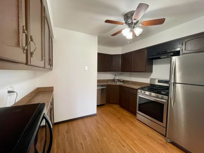 APT-6 - 181 Gregory St, Home with 2 bedrooms, 2 bathrooms and 2 parking in Aurora IL | Image 10