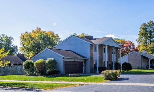 380 Ventura Club Dr, Roselle, IL, 60172-1453 | Card Image