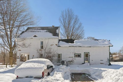 7589 Front St, Thompsonville, MI, 49683-9456 | Card Image