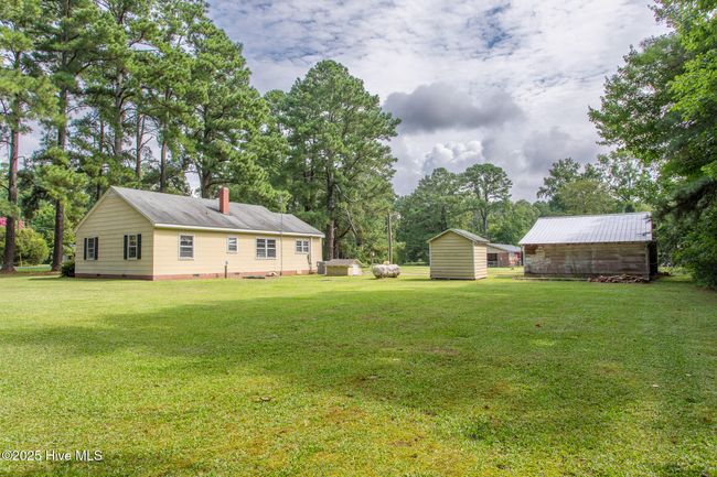 Backyard - Out Buildings | Image 21