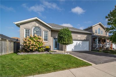 1142 Deerfield Dr, House other with 4 bedrooms, 3 bathrooms and 4 parking in Kingston ON | Image 2