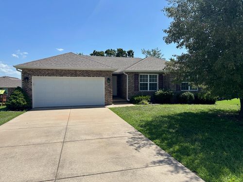 141 Jade Ct, Hollister, MO, 65672-5886 | Card Image