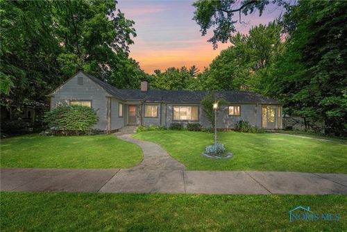 22 S River Rd, Waterville, OH, 43566-1470 | Card Image