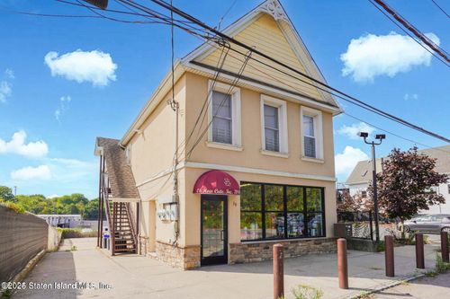 38 Androvette St, Staten Island, NY, 10309-1302 | Card Image