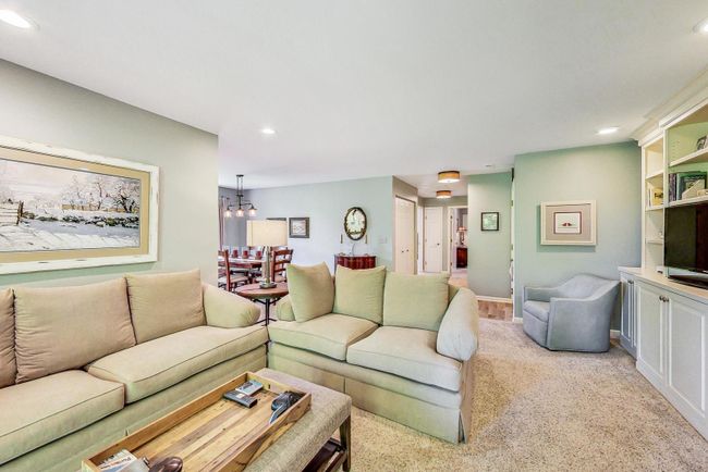 UNIT-607 - 530 River Front Cir, Condo with 2 bedrooms, 2 bathrooms and 1 parking in Naperville IL | Image 11