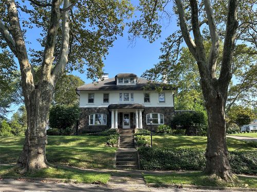 515 Hilltop Rd, Erie, PA, 16509-2226 | Card Image