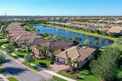 13800 Rinuccio Street, House other with 2 bedrooms, 2 bathrooms and null parking in Venice FL | Image 3