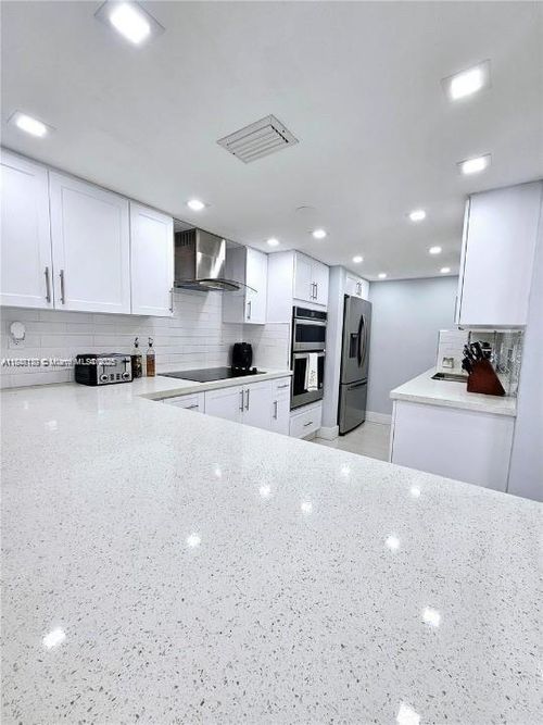 apt-308-7040 Coral Way, Miami, FL, 33155-1680 | Card Image