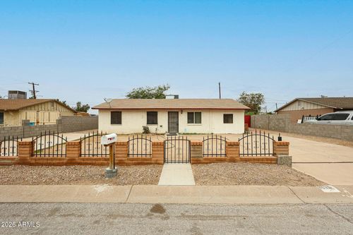 3920 W Lynne Lane, Phoenix, AZ, 85041 | Card Image