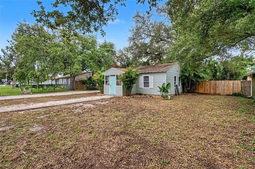 3208 W Hartnett Ave, Tampa, FL, 33611-5238 | Card Image