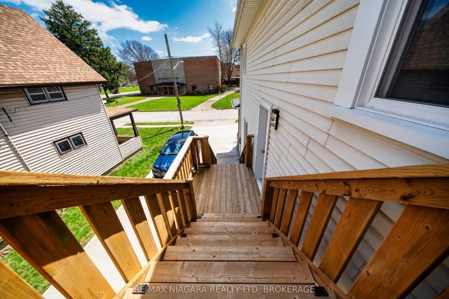 4749 Epworth Cir, House other with 4 bedrooms, 3 bathrooms and 4 parking in Niagara Falls ON | Image 46