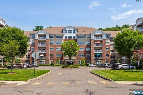 1409 Warrens Way, Wanaque, NJ, 07465-1678 | Card Image
