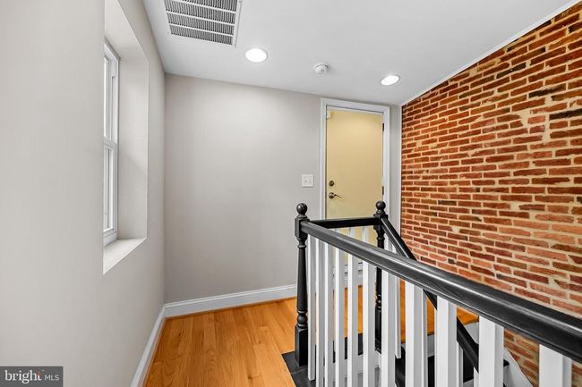 1717 Bank St, Townhouse with 3 bedrooms, 4 bathrooms and null parking in BALTIMORE MD | Image 23