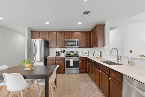 400 Fannin Ct, Georgetown, TX, 78633-2214 | Card Image