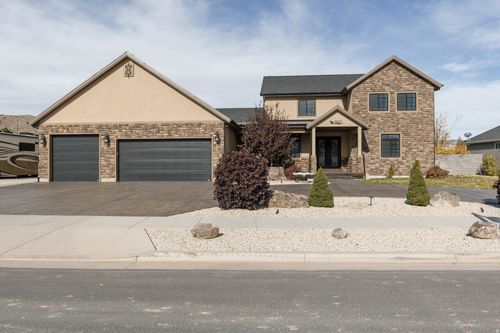 902 Southern Hills Vis, Richfield, UT, 84701-4900 | Card Image