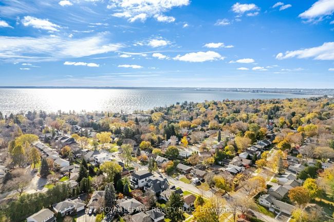 334 Oakwood Dr, House other with 3 bedrooms, 3 bathrooms and 2 parking in Burlington ON | Image 40