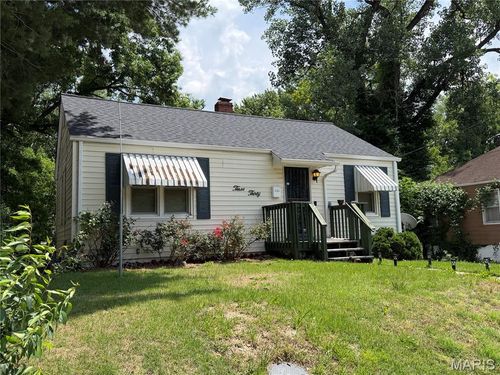 330 Plaza Ave, Saint Louis, MO, 63135-2547 | Card Image