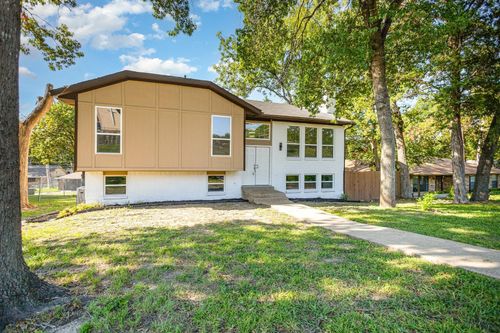 707 W Red Bird Ln, Dallas, TX, 75232-3117 | Card Image