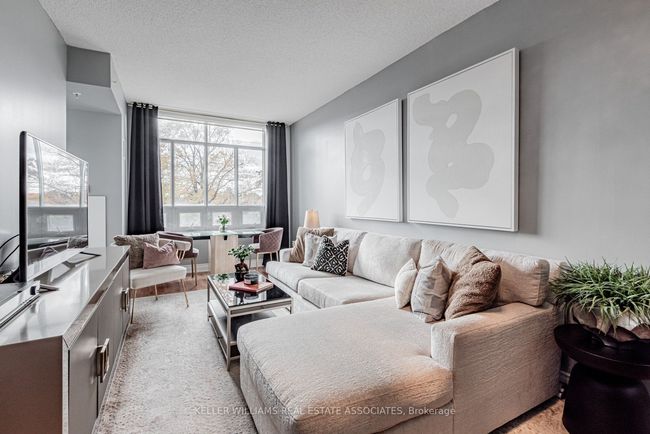 210 - 2396 Major Mackenzie Dr, Condo with 1 bedrooms, 1 bathrooms and null parking in Maple ON | Image 4