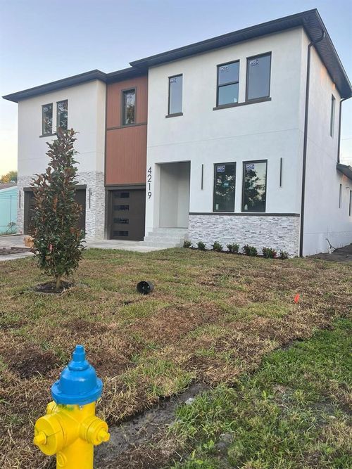 4219 W Bay View Ave, TAMPA, FL, 33611-1237 | Card Image