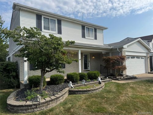 42714 Castle Dr, Canton, MI, 48188-1121 | Card Image