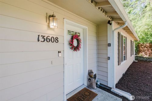 13608 132nd Street Ct Nw, Gig Harbor, WA, 98329-5665 | Card Image