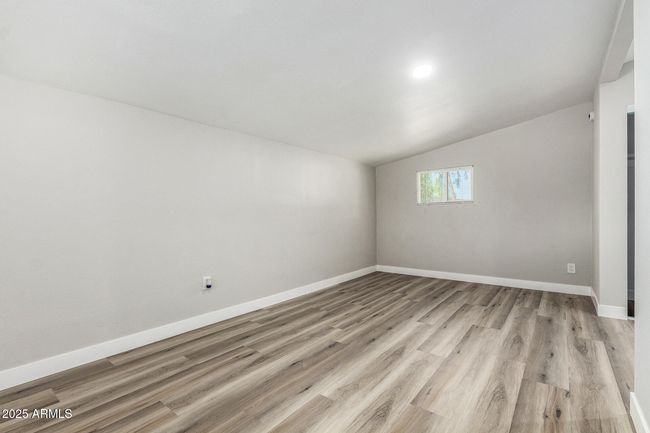 Primary Bedroom | Image 21