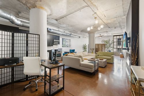 apt-718-1122 Jackson St, Dallas, TX, 75202-5225 | Card Image