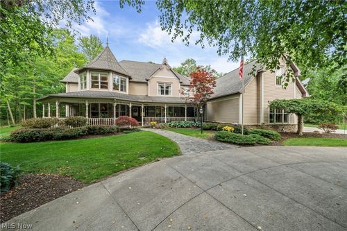 4294 Oviatt Rd, Richfield, OH, 44286-9413 | Card Image