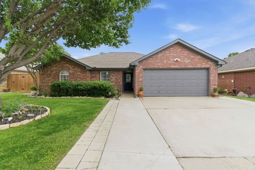 3912 Periwinkle Dr, Fort Worth, TX, 76137-1088 | Card Image