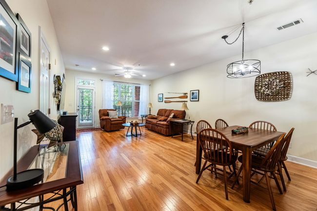 Hardwood Floors | Image 4