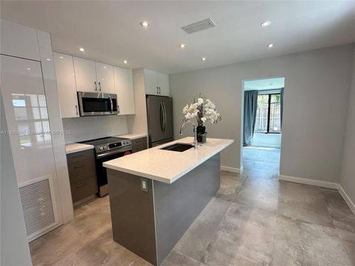 3-1436 Sw 76th Ct, Miami, FL, 33144-4456 | Card Image