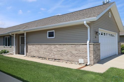 701 S Bradley Street, Rock Rapids, IA, 51246 | Card Image