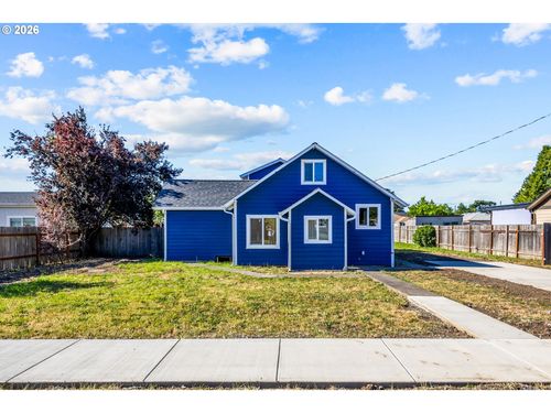 805 W Sherman St, Lebanon, OR, 97355-2017 | Card Image