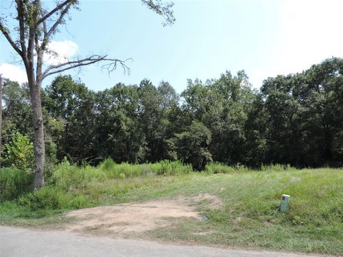 2014 Center Ave, Cleveland, TX, 77327-3402 | Card Image