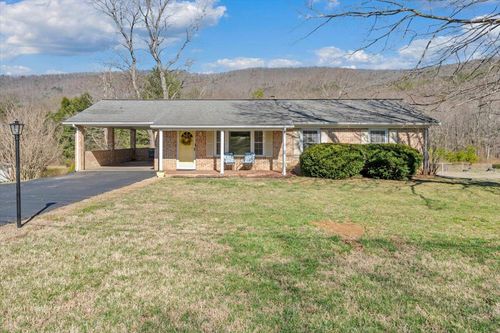 1846 Pineview Dr, Glasgow, VA, 24555-2902 | Card Image