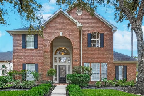 5522 Whisper Ridge Dr, Sugar Land, TX, 77479-5705 | Card Image