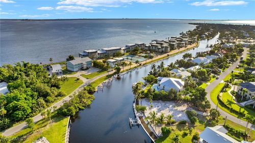 842 Limpet Dr, SANIBEL, FL, 33957-3806 | Card Image