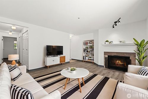 apt-l103-7453 Newcastle Golf Club Rd, Newcastle, WA, 98059-3185 | Card Image