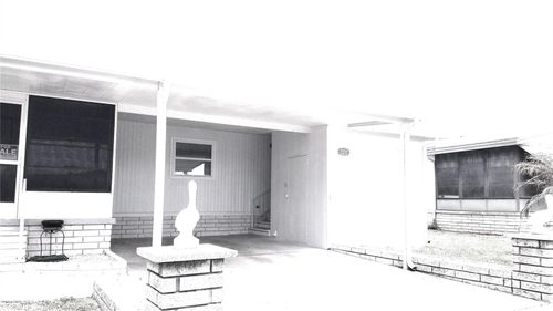 37537 Pinata Avenue, ZEPHYRHILLS, FL, 33541 | Card Image