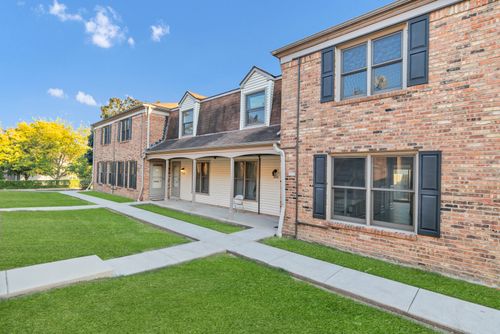 1717 Bristol Walk, Hoffman Estates, IL, 60169-6801 | Card Image