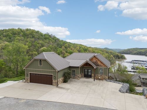 1010 Old Casey Cove Rd, Smithville, TN, 37166-6806 | Card Image