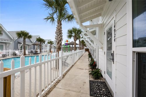 14924 Smugglers Cove Dr, Corpus Christi, TX, 78418-1500 | Card Image
