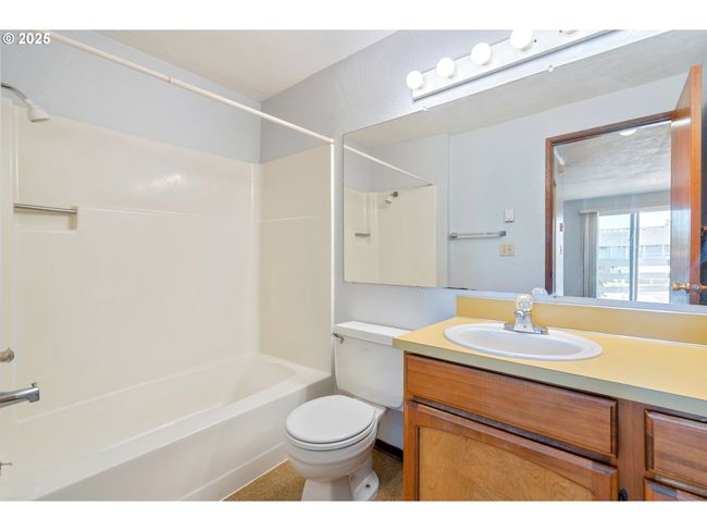Owner's Suite Bathroom | Image 11