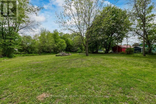 8061 Main St, House other with 3 bedrooms, 2 bathrooms and 3 parking in Everett ON | Image 31