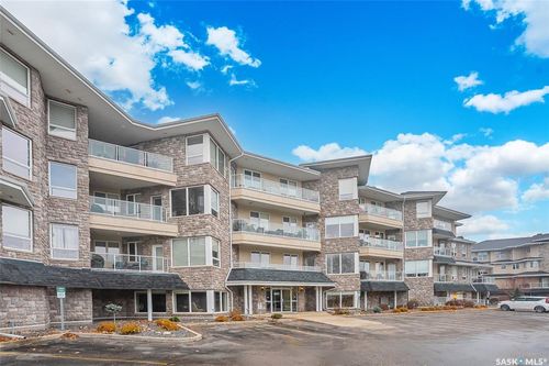204-401 Cartwright St, Saskatoon, SK, S7T0B3 | Card Image
