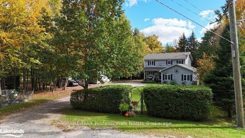 1057 Suburban Crt, West Guilford, ON, K0M1S0 | Card Image