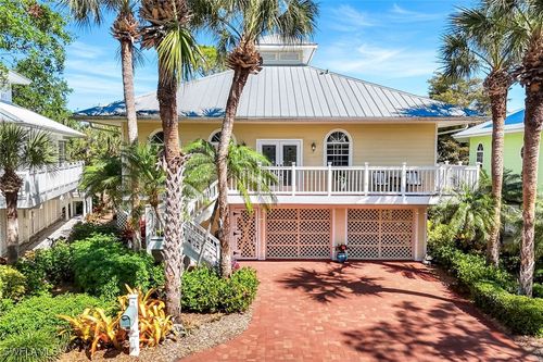 3786 Cracker Way, BONITA SPRINGS, FL, 34134-8628 | Card Image